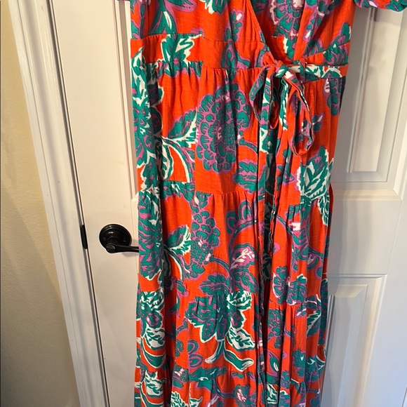 Floral maxi Wrap Dress in Orange and Green - Picture 5 of 8